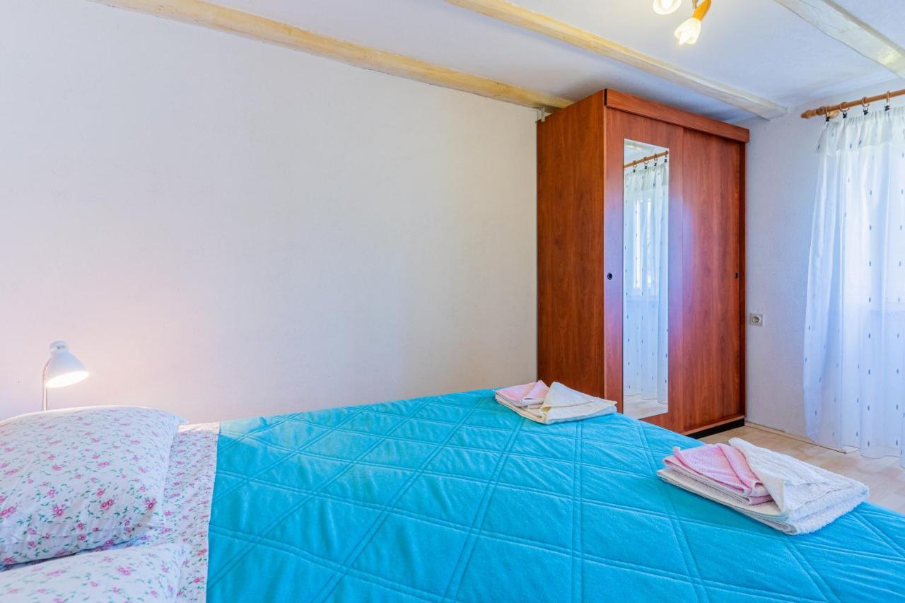 Apartmani Valun1 Exterior foto